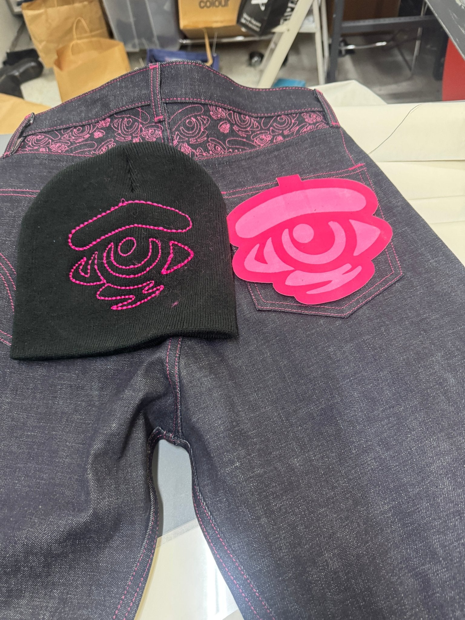 Verse “Staple” Eye Beanie - Verse